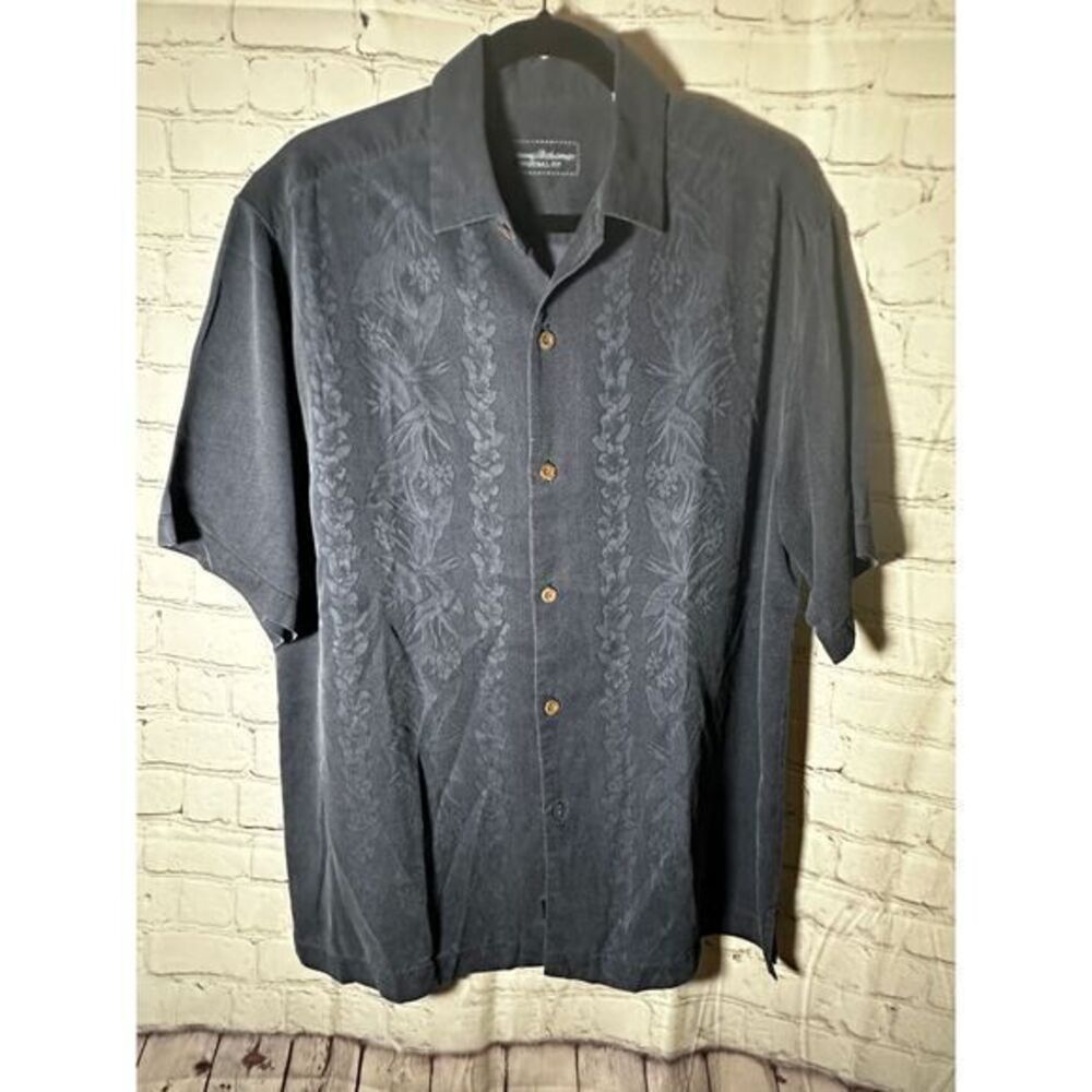 TOMMY BAHAMA MENS BLACK SILK SHORT SLEEVE‎ SHIRT WITH TROPICAL PRINT (M)  EUC